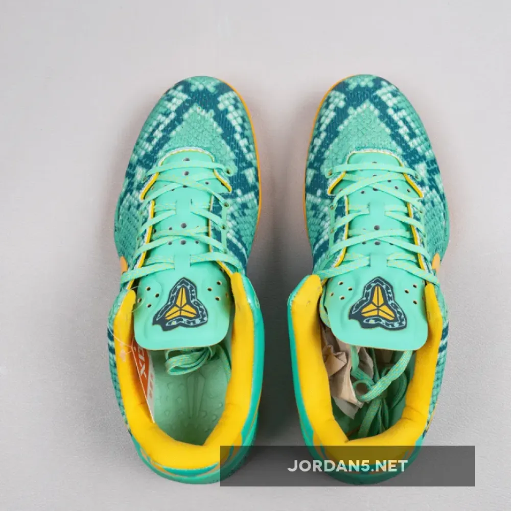 Nike Kobe 8 Green Glow/Laser Orange-Mineral Teal  555035-304