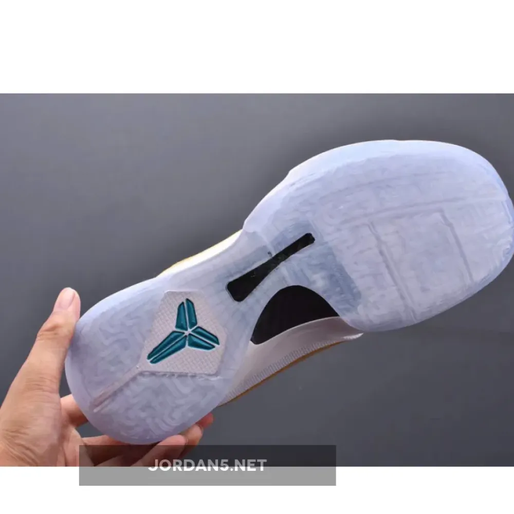 Undefeated x Nike Kobe 5 Protro “What If”  DB5551-900