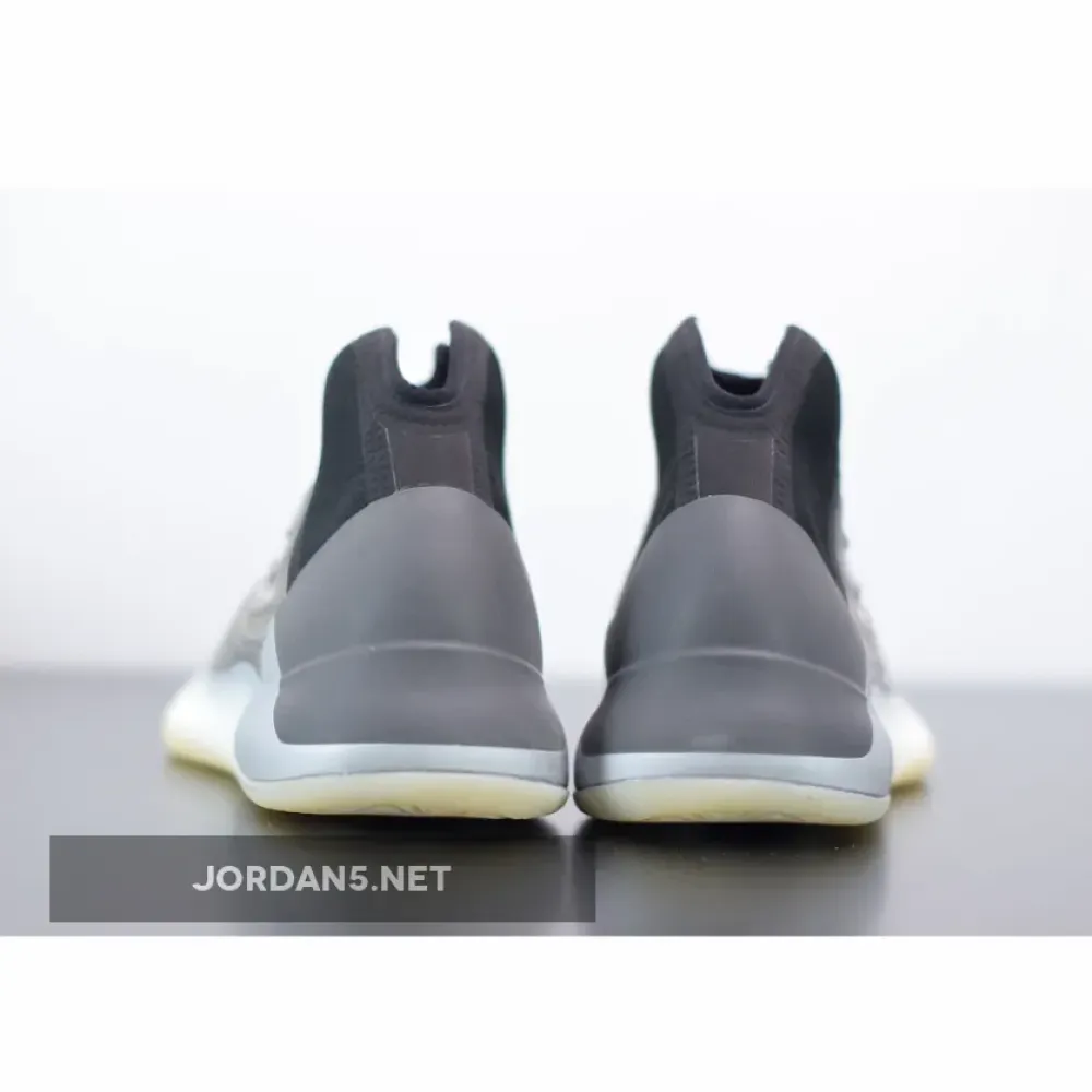 adidas Yeezy Quantum “Barium”  H68771