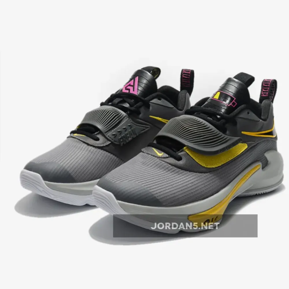 Nike Zoom Freak 3 “Low Battery” Grey/Yellow-Black  DA0694-006