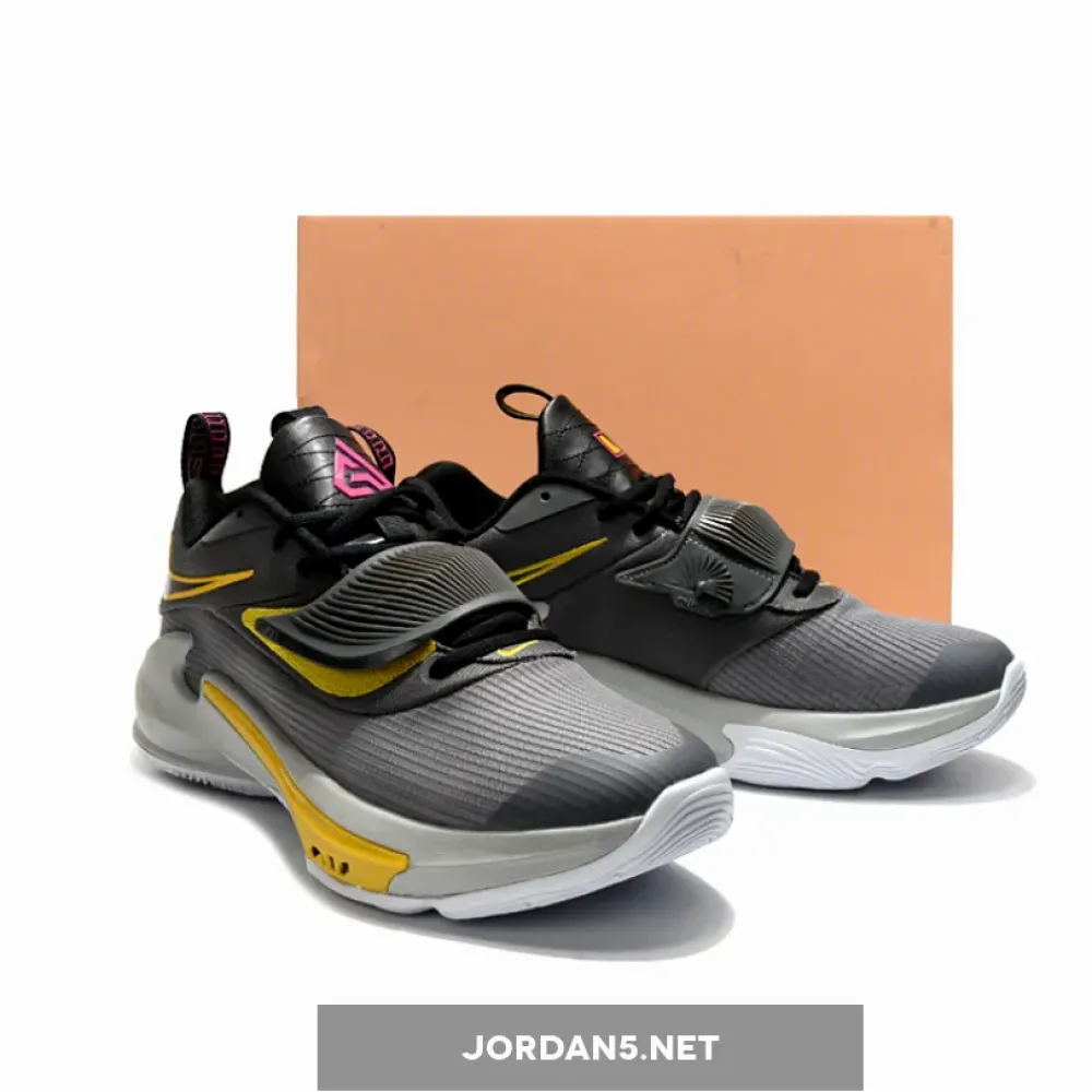 Nike Zoom Freak 3 “Low Battery” Grey/Yellow-Black  DA0694-006