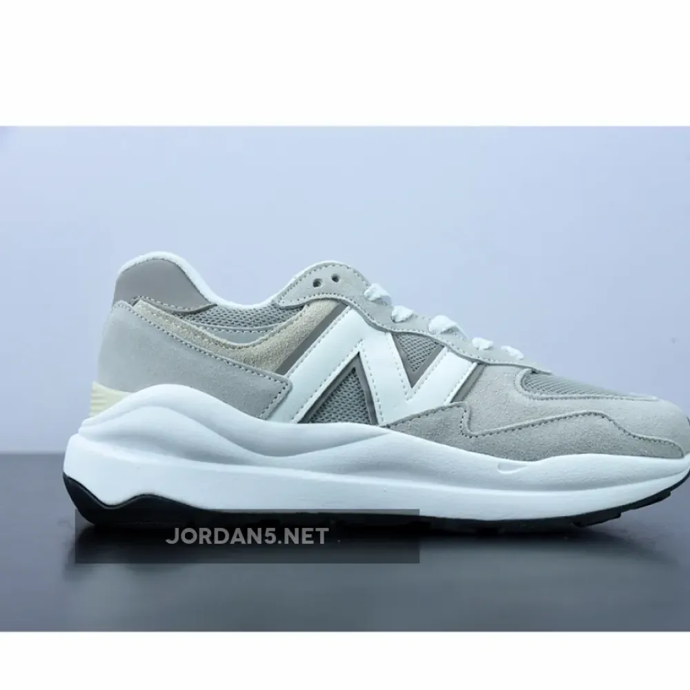 size? x New Balance 57/40 Black Grey  M5740SP1