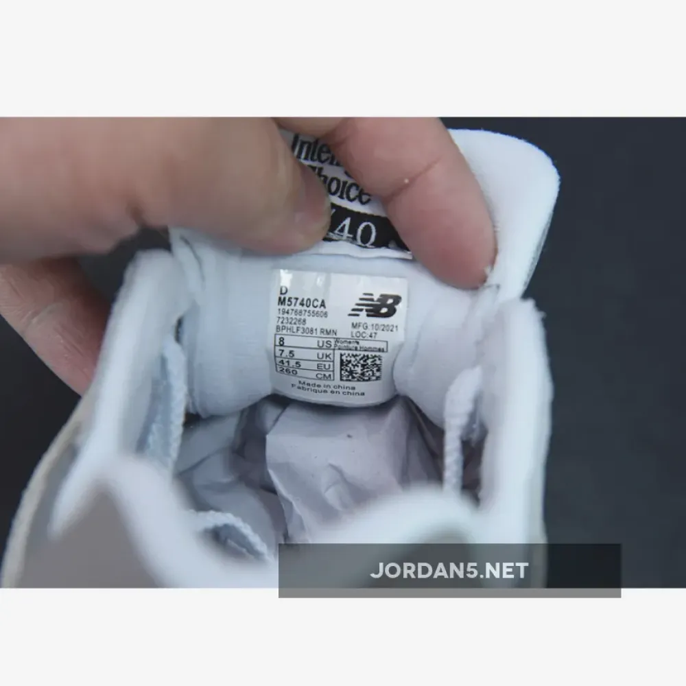 size? x New Balance 57/40 Black Grey  M5740SP1