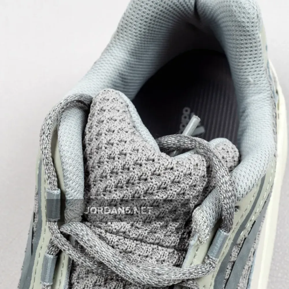 adidas Yeezy 700 V2 “Static”  EF2829