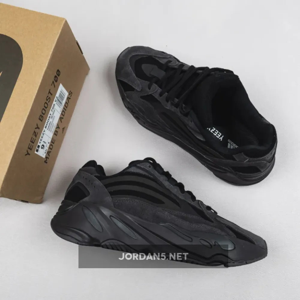 adidas Yeezy Boost 700 V2 “Vanta”  FU6684