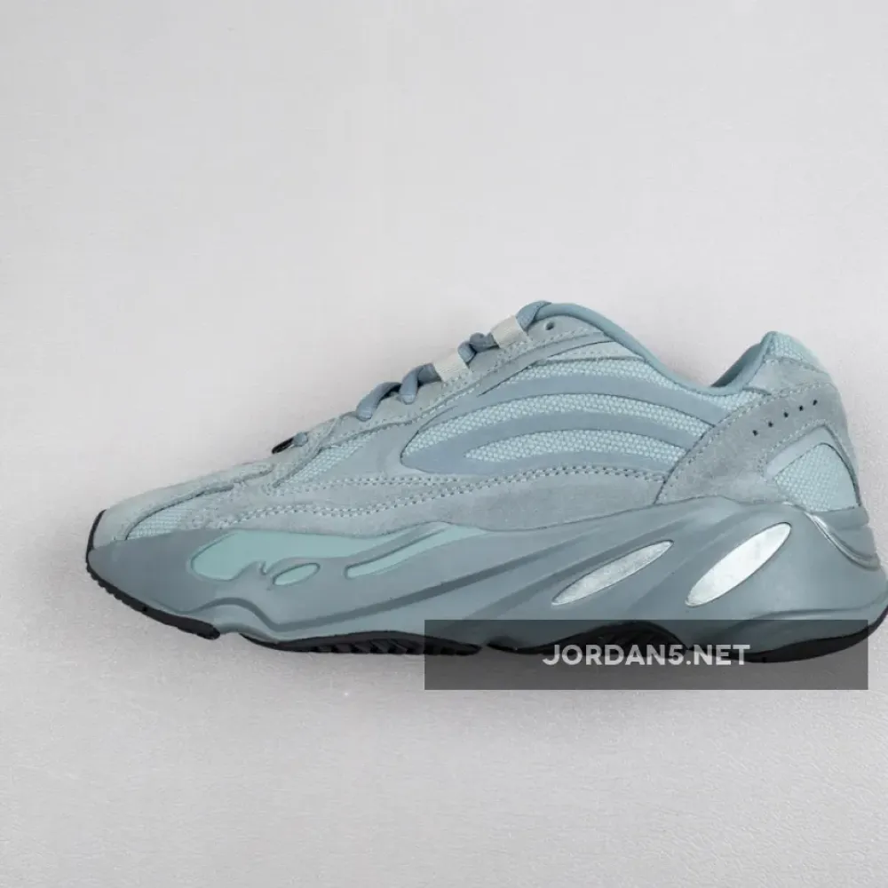 adidas Yeezy Boost 700 V2 “Hospital Blue”  FV8424