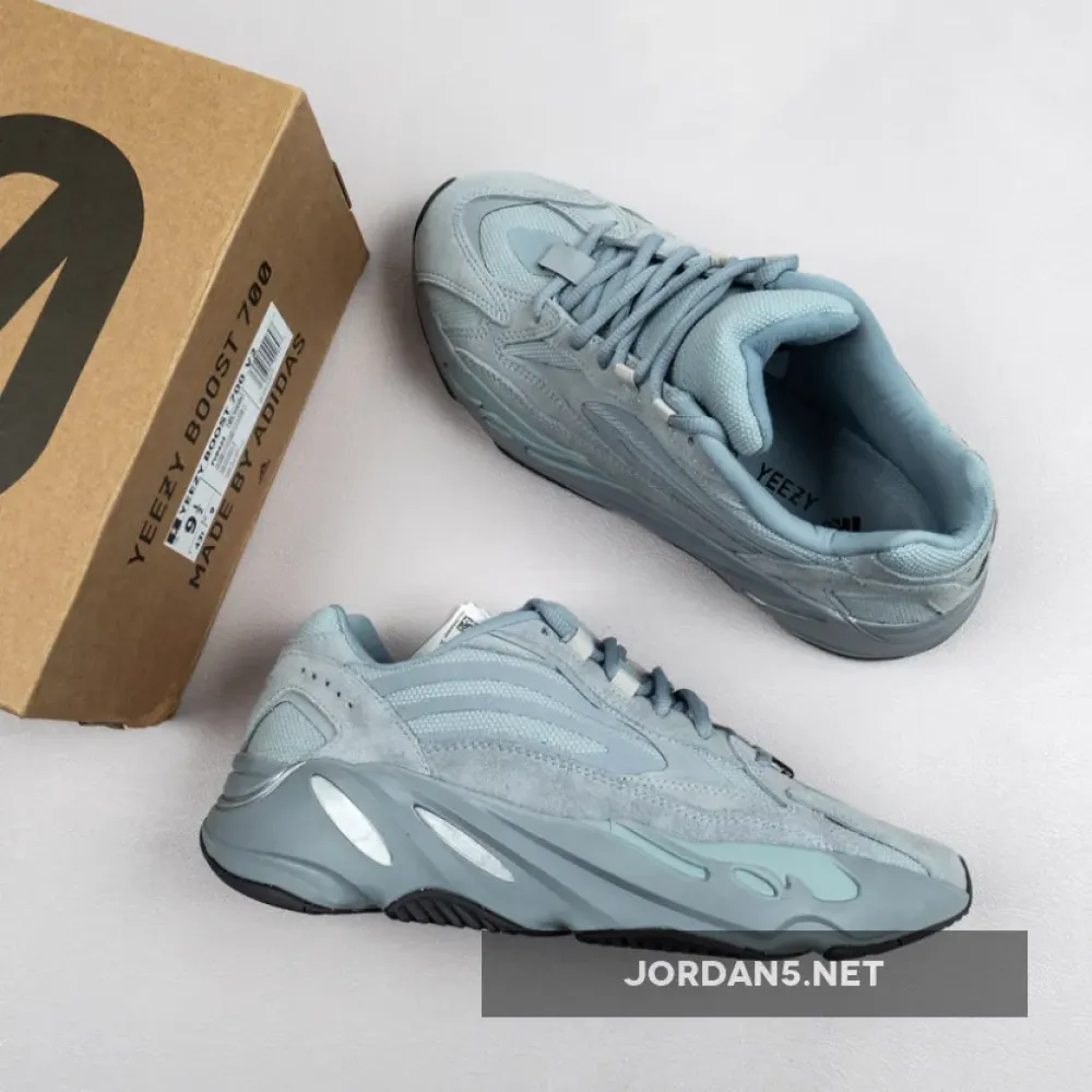adidas Yeezy Boost 700 V2 “Hospital Blue”  FV8424
