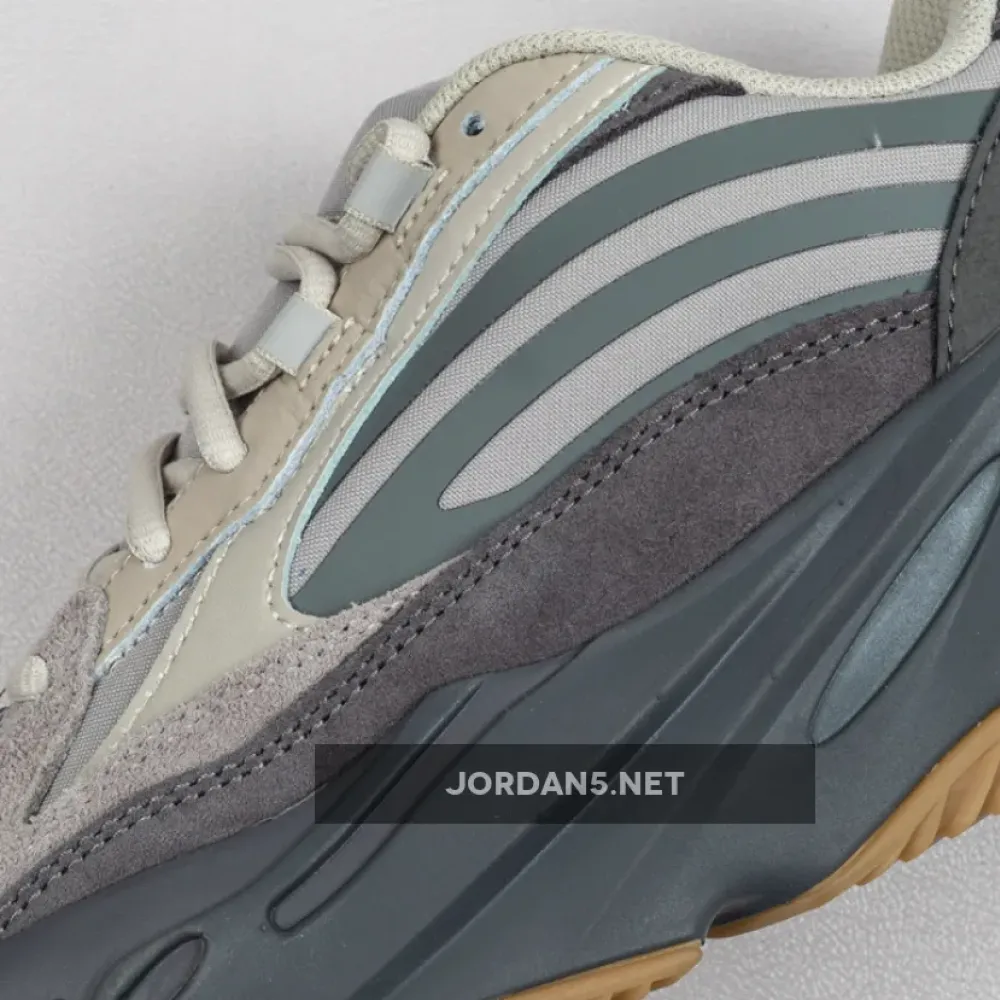 adidas Yeezy Boost 700 V2 “Tephra”  FU7914