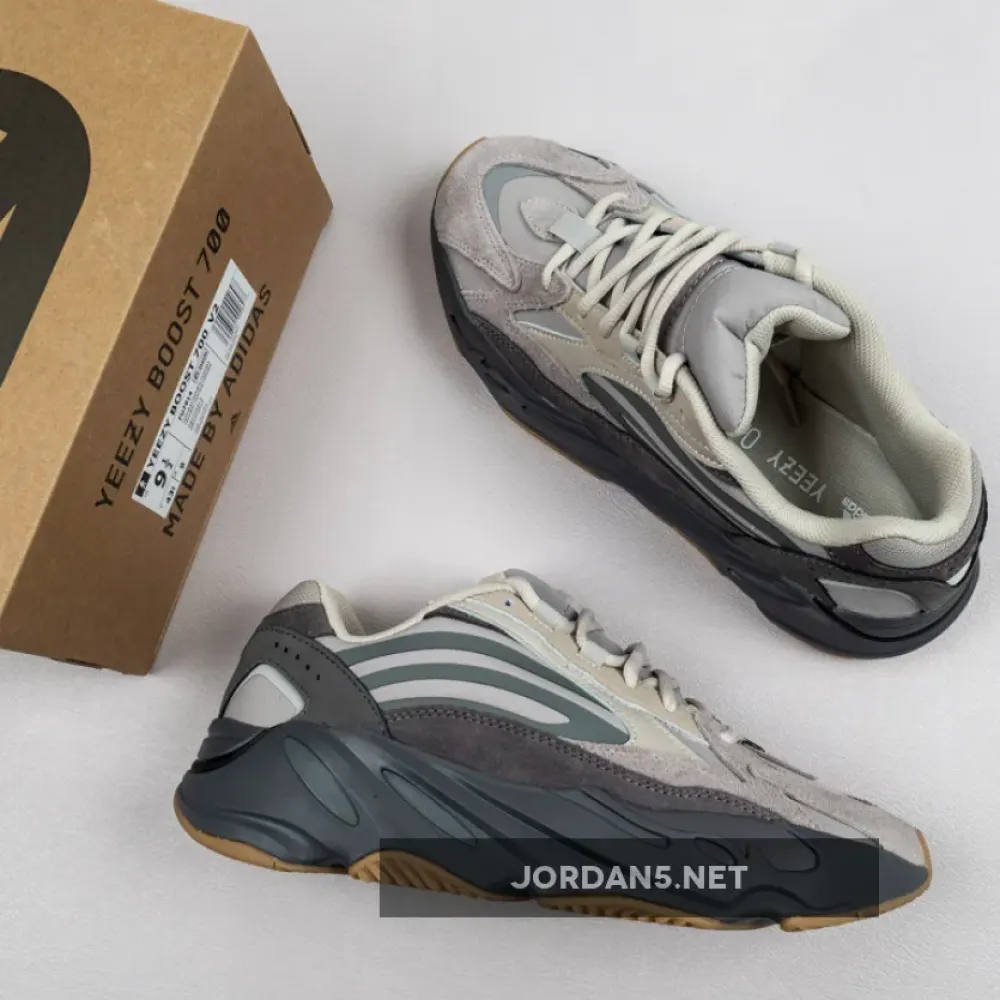 adidas Yeezy Boost 700 V2 “Tephra”  FU7914