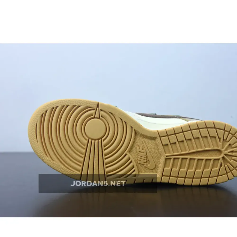 Nike SB Dunk Low Prm “Cashew Nut Flower” Beige Brown White
