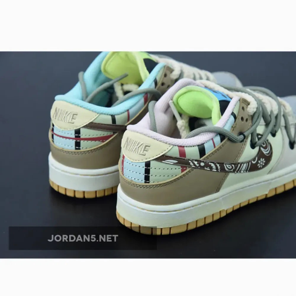 Nike SB Dunk Low Prm “Cashew Nut Flower” Beige Brown White
