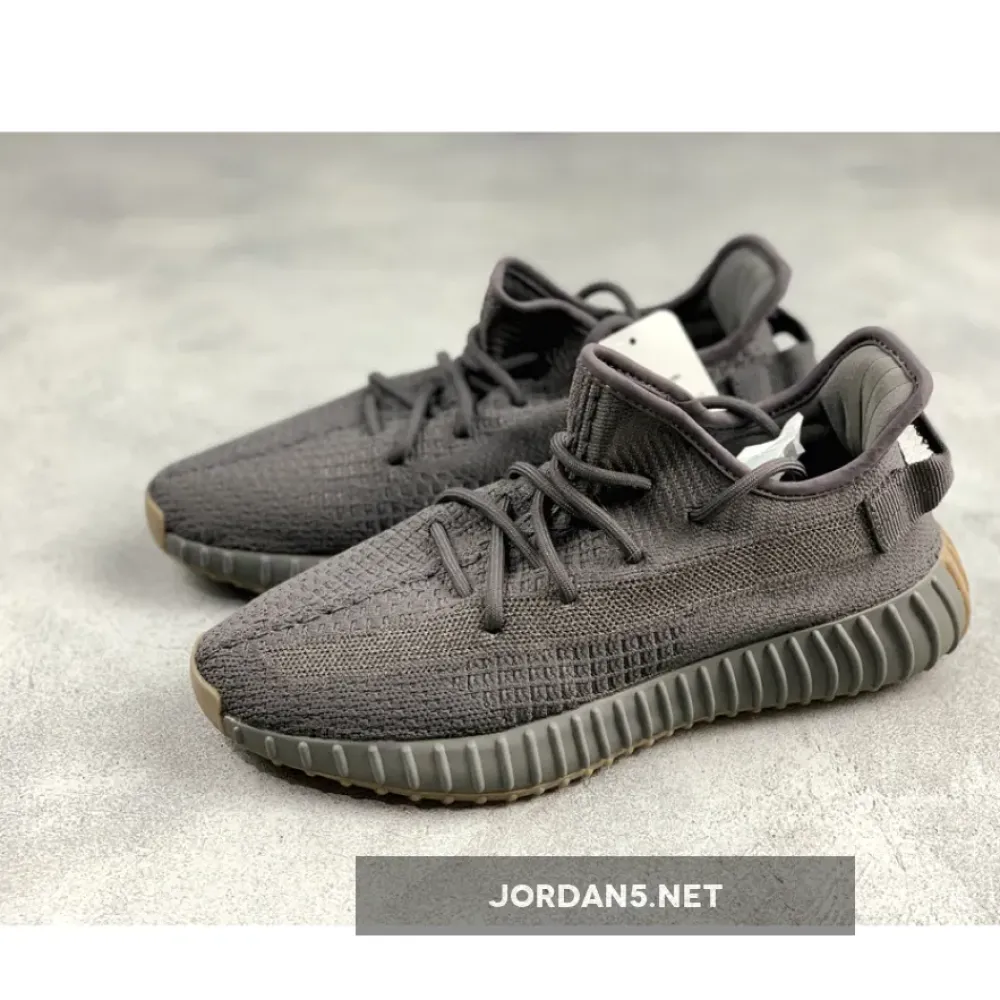 adidas YEEZY 350 V2 “Cinder”  FY2903