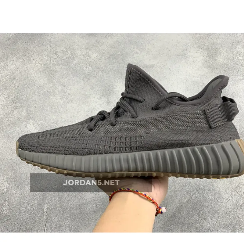 adidas YEEZY 350 V2 “Cinder”  FY2903