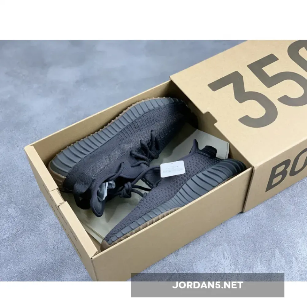 adidas YEEZY 350 V2 “Cinder”  FY2903