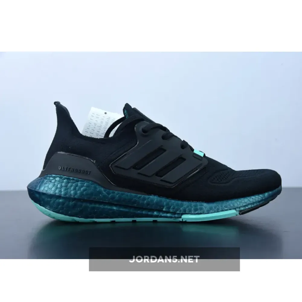 adidas Ultra Boost 22 Core Black/Mint Rush  GX5564