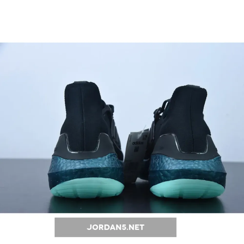 adidas Ultra Boost 22 Core Black/Mint Rush  GX5564