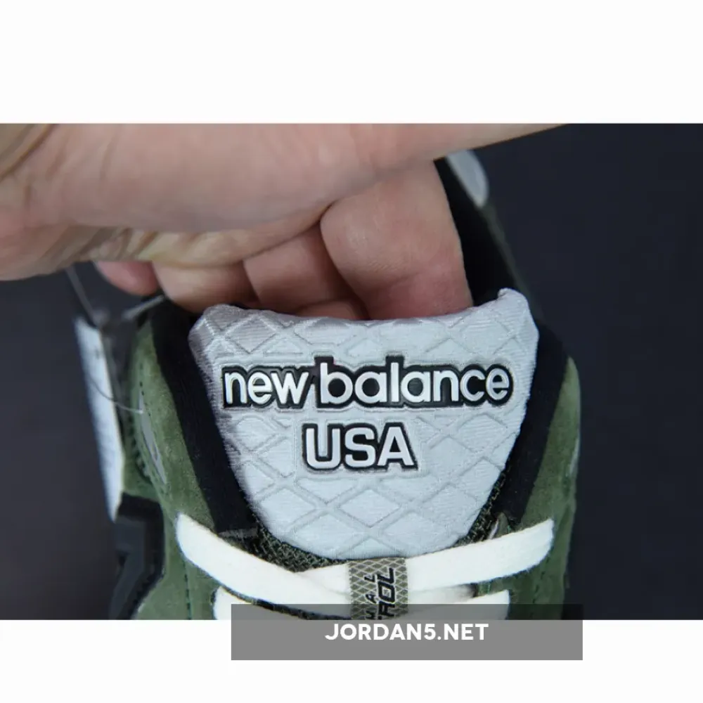 JJJJound x New Balance 990v3 Olive  M990JD3