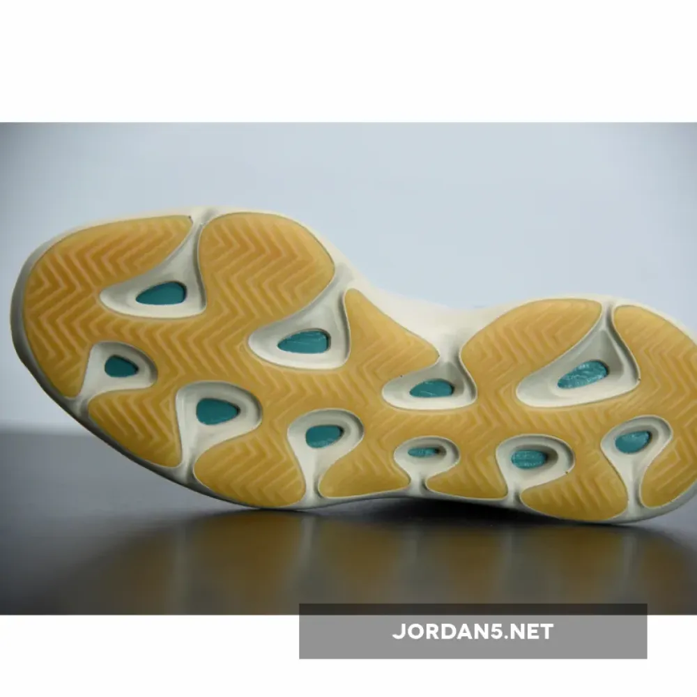 adidas Yeezy 700 V3 “Kyanite”  GY0260