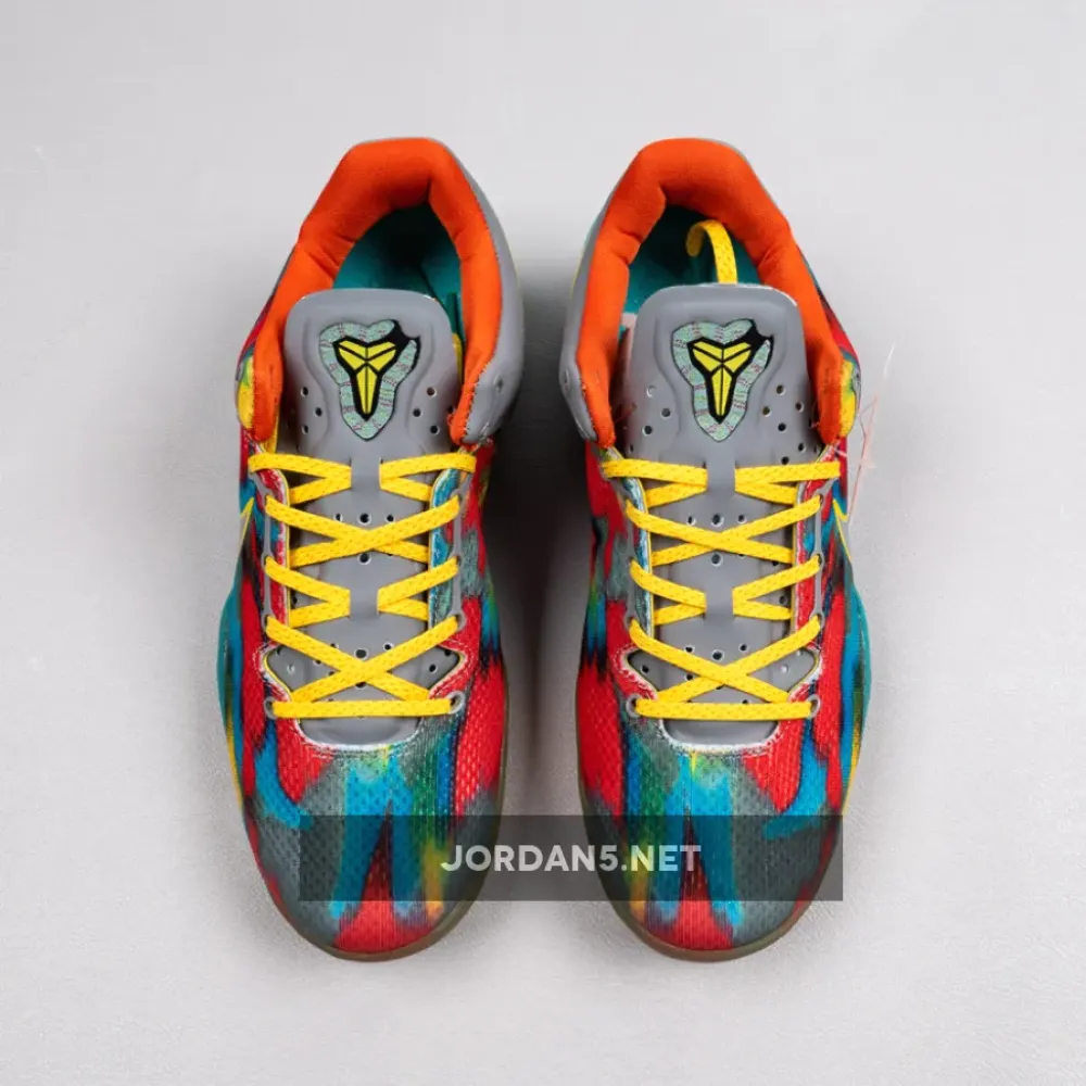 Nike Kobe 8 System ‘Venice Beach’ Grey/Metallic Silver-Tour Yellow  555286-002