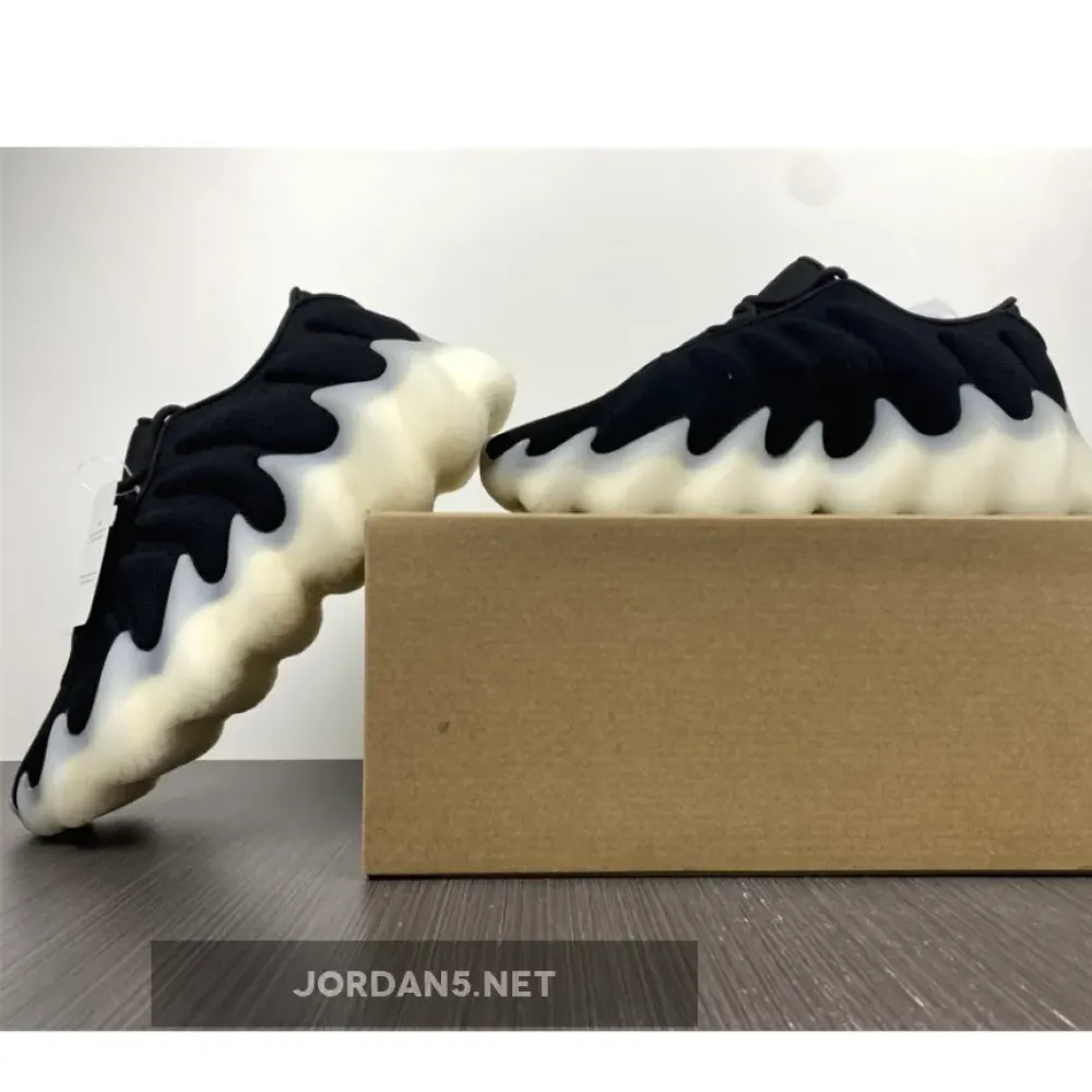 adidas Yeezy 400 Black White