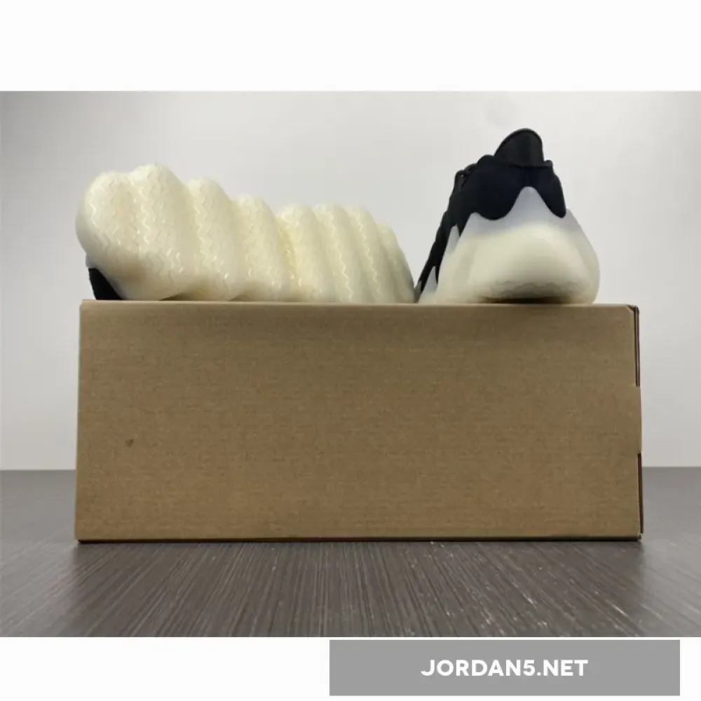 adidas Yeezy 400 Black White