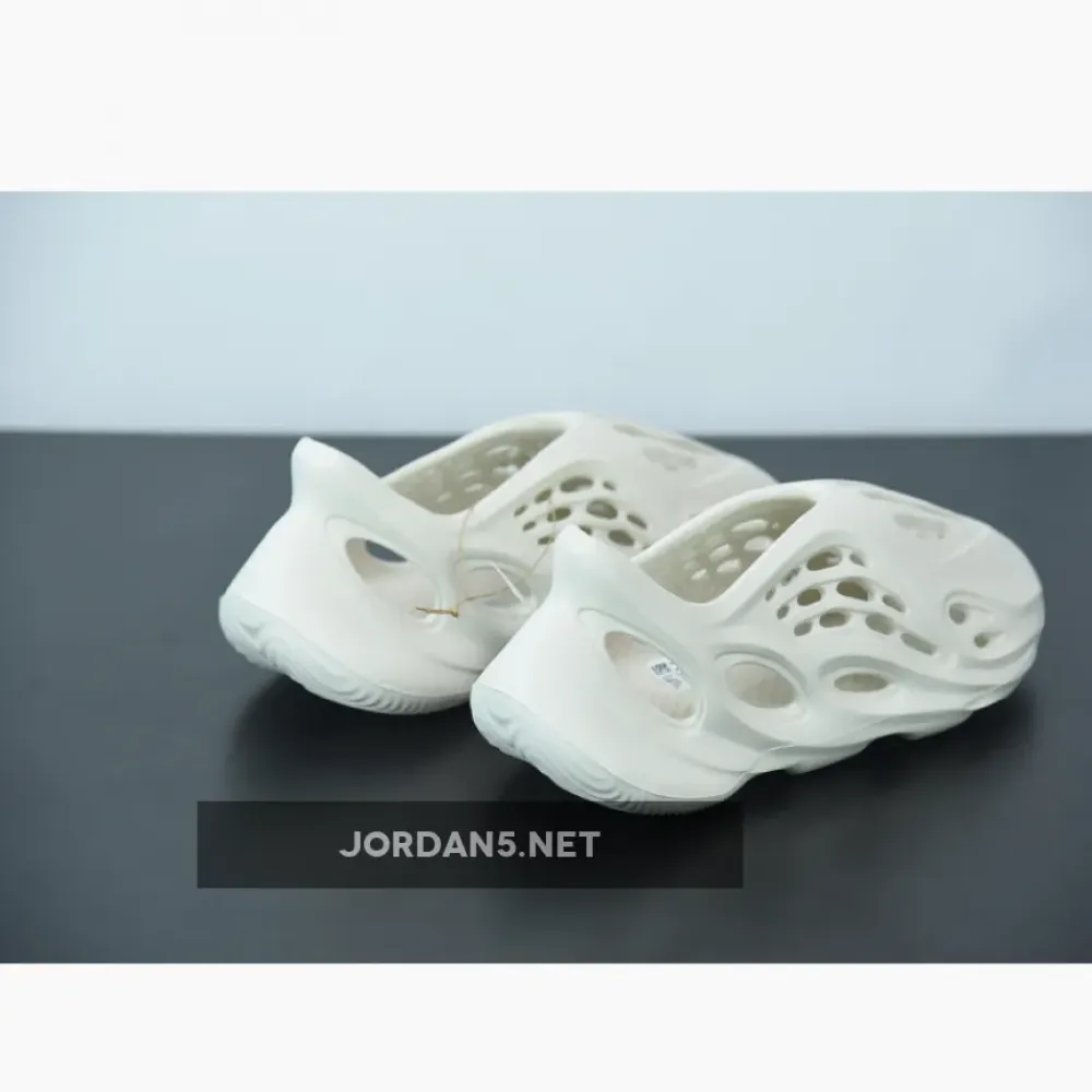 adidas Yeezy Foam Runner White