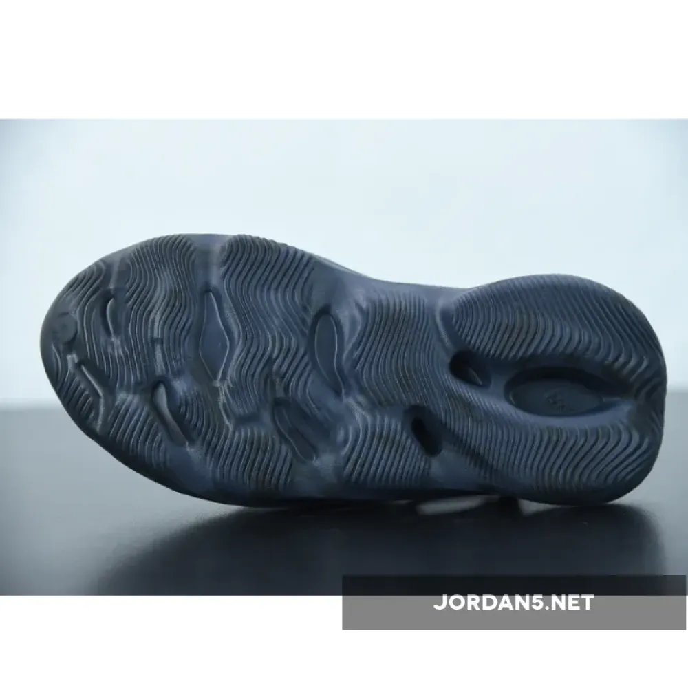 adidas Yeezy Foam Runner “Mineral Blue”  GV7903