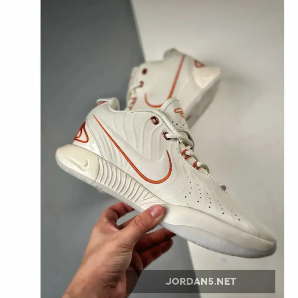 Nike LeBron 21 “Akoya” Light Bone/Coconut Milk  FV2345-001