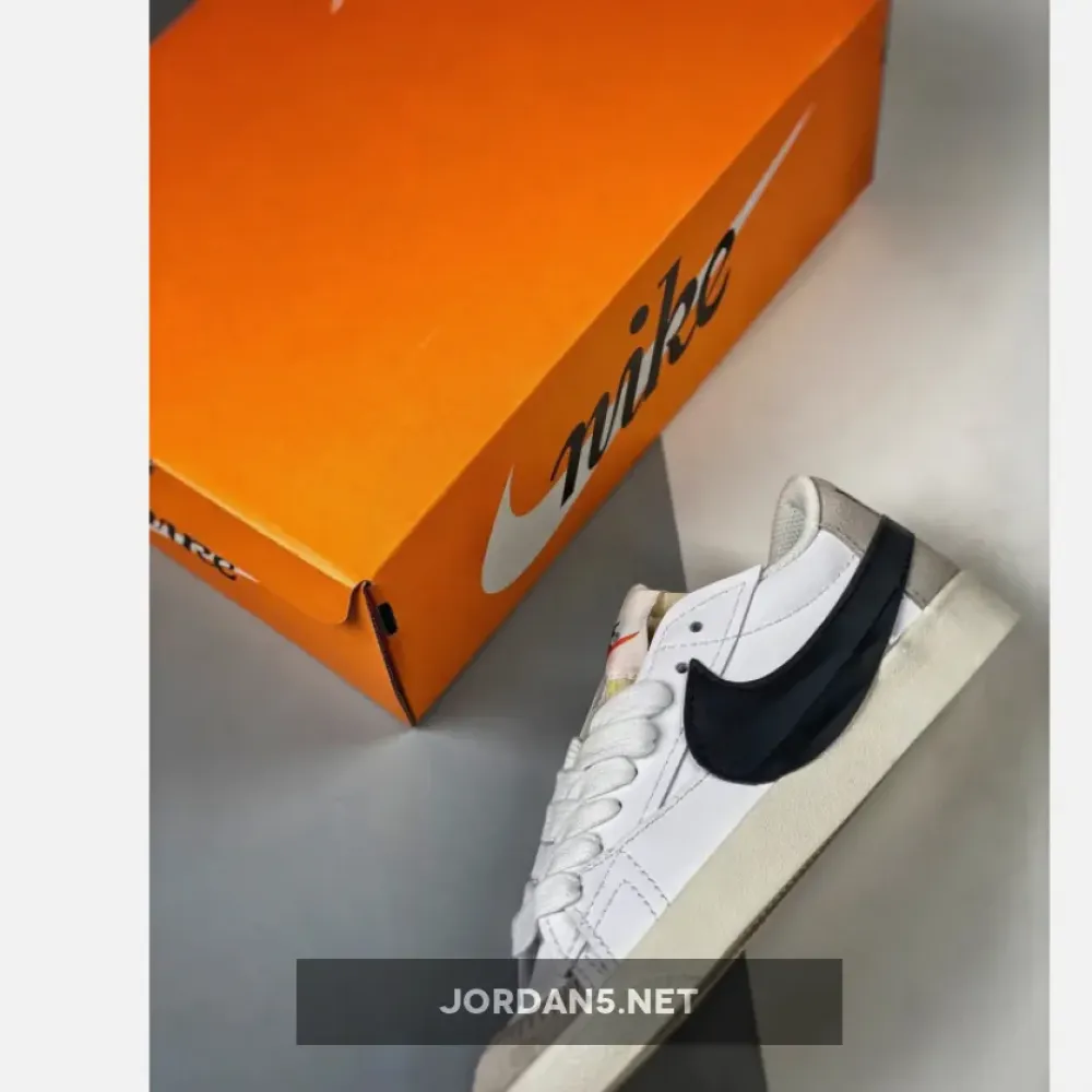 Nike Blazer Low 77 Jumbo White Black   DN2158-101