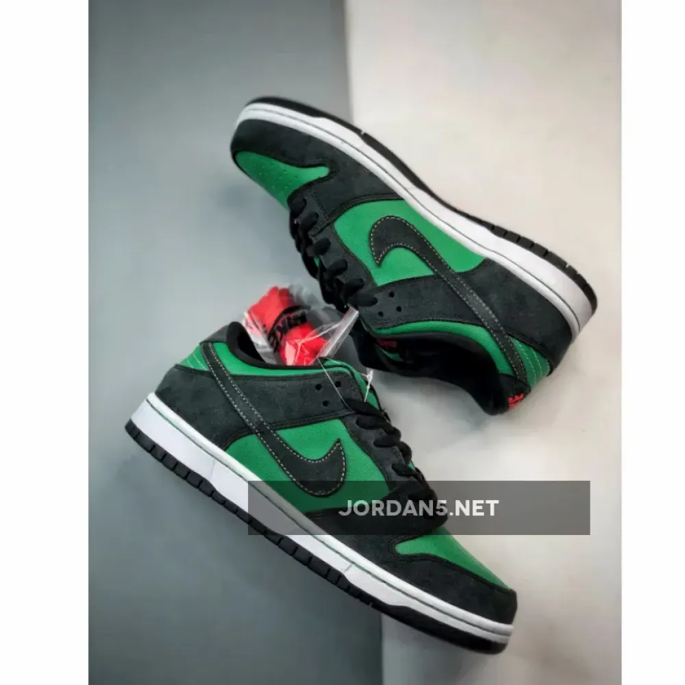 Nike SB Dunk Low Premium ‘Pine Green Woodgrain’ 313170-306