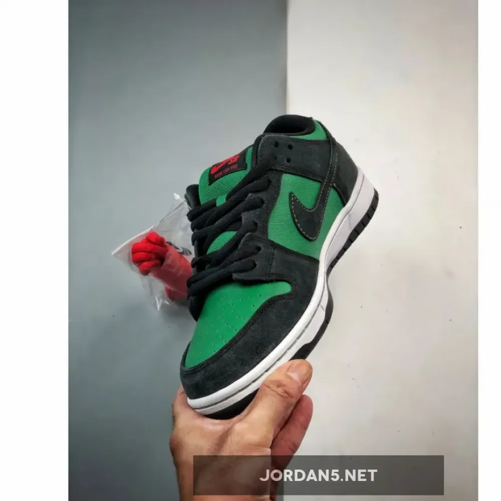 Nike SB Dunk Low Premium ‘Pine Green Woodgrain’ 313170-306