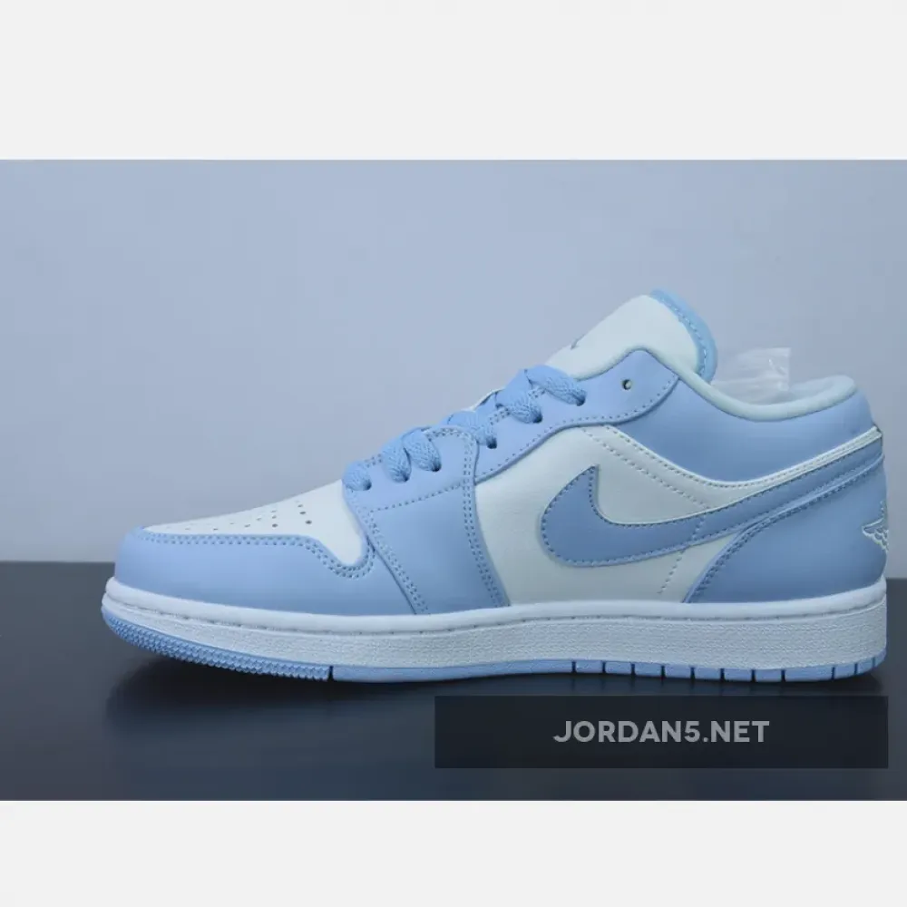 Air Jordan 1 Low “Aluminum”  DC0774-141