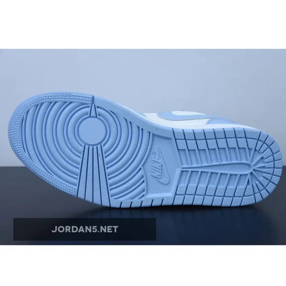 Air Jordan 1 Low “Aluminum”  DC0774-141