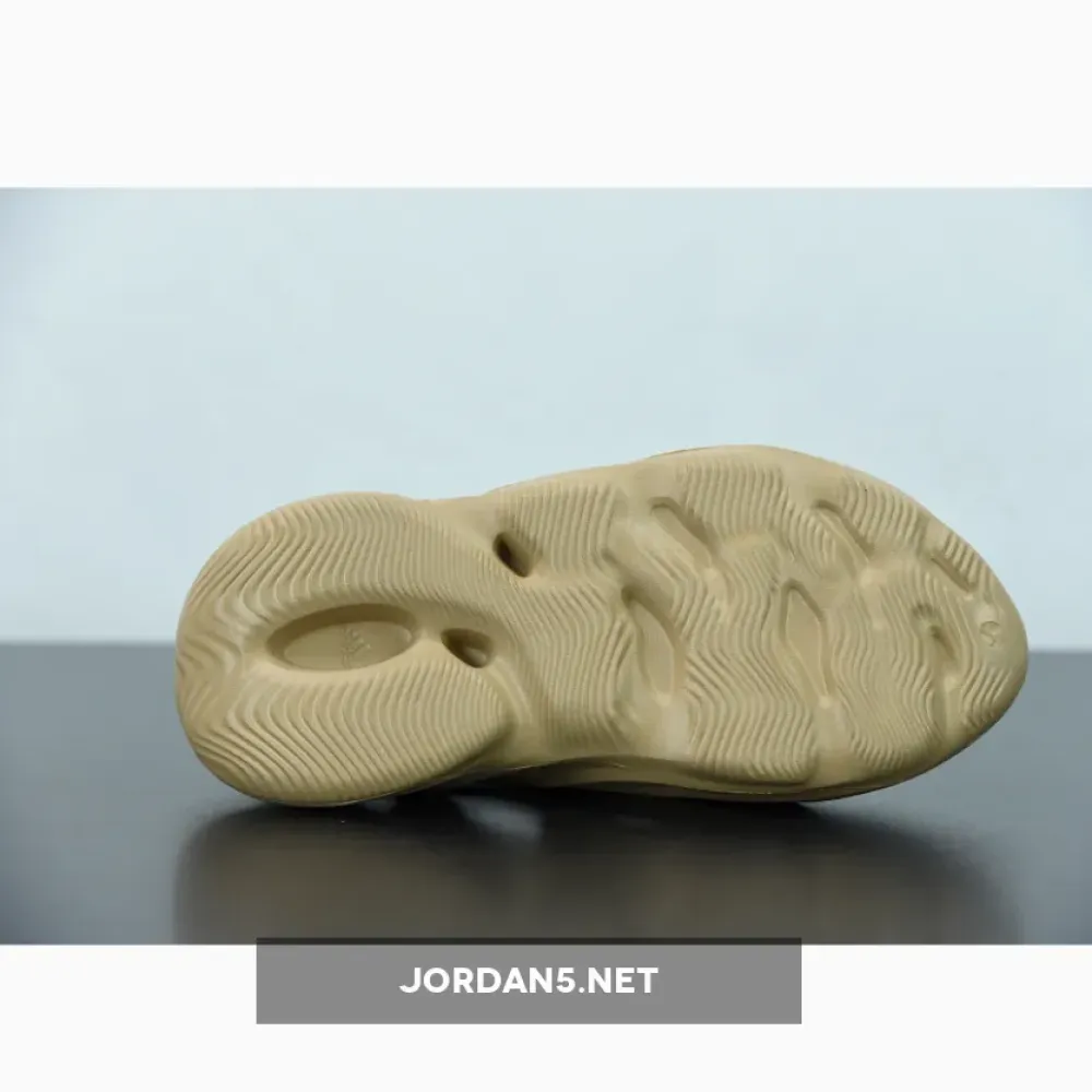 adidas Yeezy Foam Runner “Ochre”  GW3354