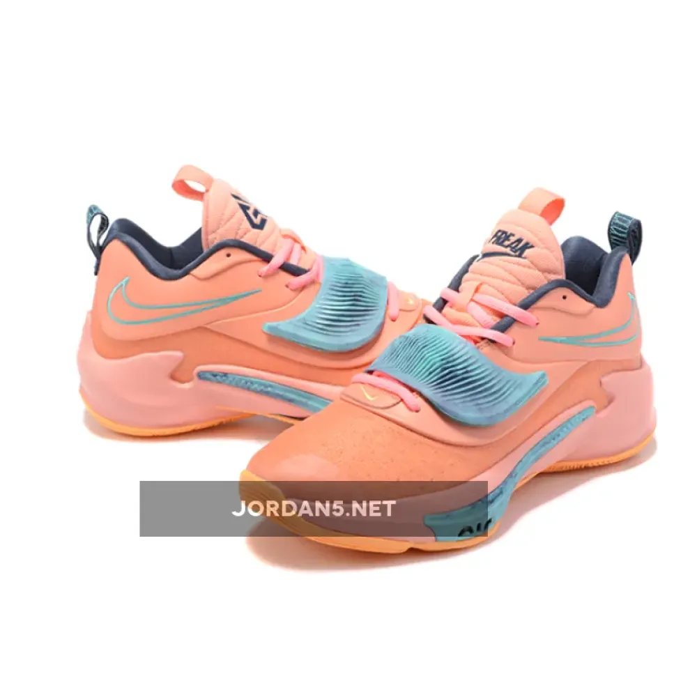 Nike Zoom Freak 3 “Orange Freak”  DA0694-600