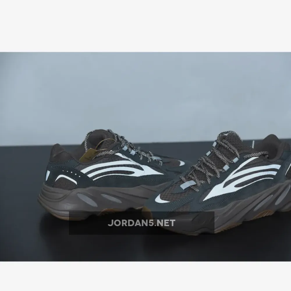 adidas Yeezy Boost 700 V2 “Mauve”