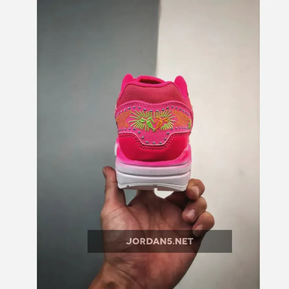 Nike Air Max 1 PRM Familia “Dia De Los Muertos” Hyper Pink/Sail FQ8172-645