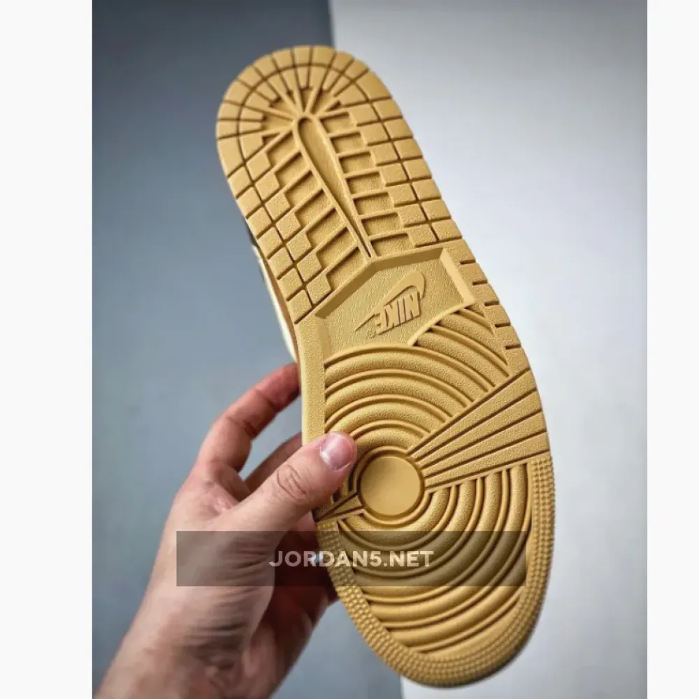 Air Jordan 1 Mid Cacao Wow/Luminous Green  DZ6335-200