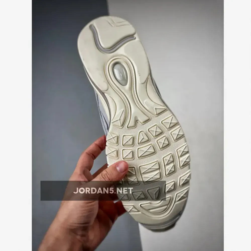 Nike Air Max 97 ‘Pure Platinum Wolf Grey Sail’  DZ2629-001