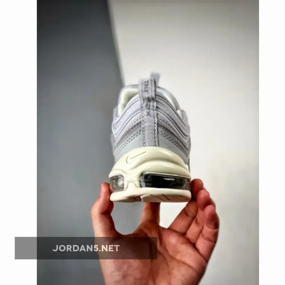 Nike Air Max 97 ‘Pure Platinum Wolf Grey Sail’  DZ2629-001