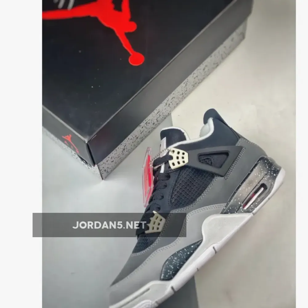 Air Jordan 4 Retro ‘Fear’ Black/White-Cool Grey  626969-030