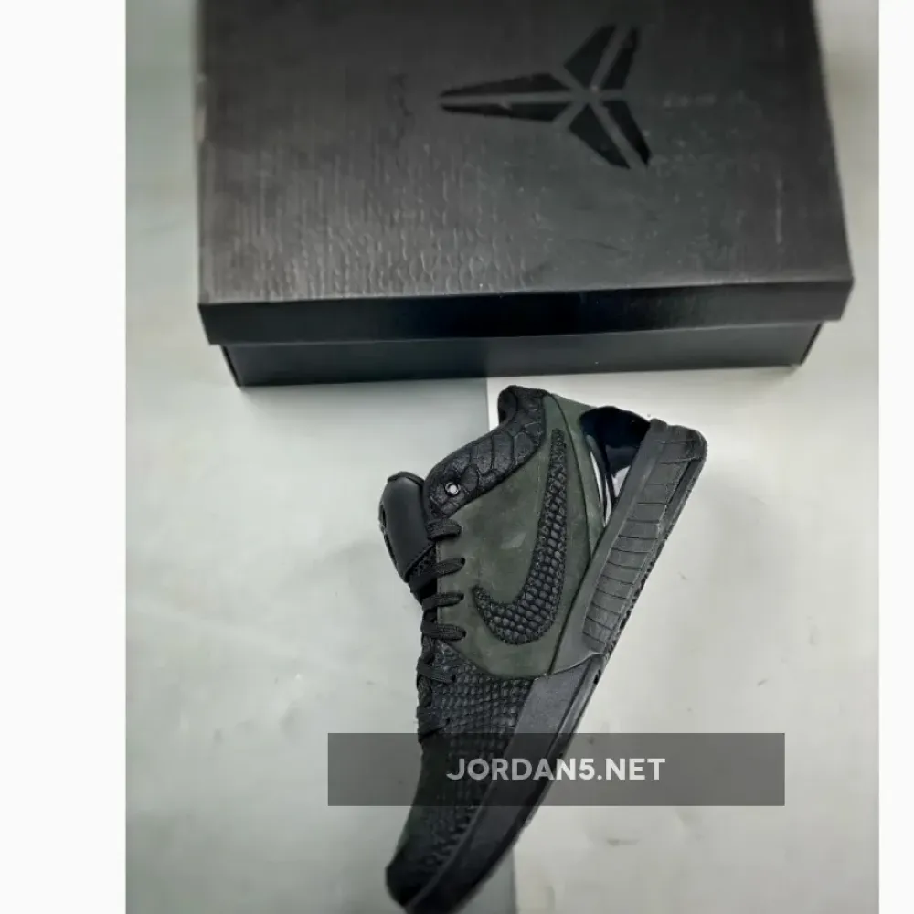 Nike Kobe 4 Protro Gift of Mamba Black  FQ3544-001