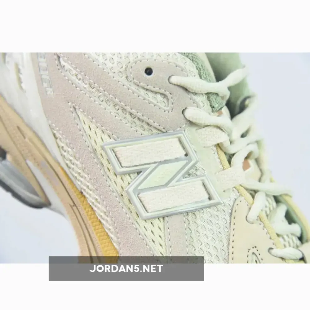 Auralee x New Balance 1906R Bone White M1906RAU