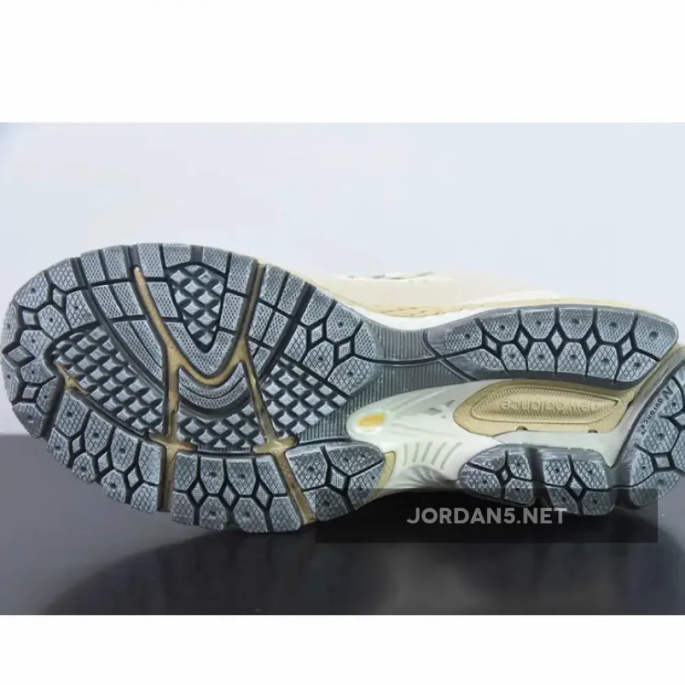 Auralee x New Balance 1906R Bone White M1906RAU