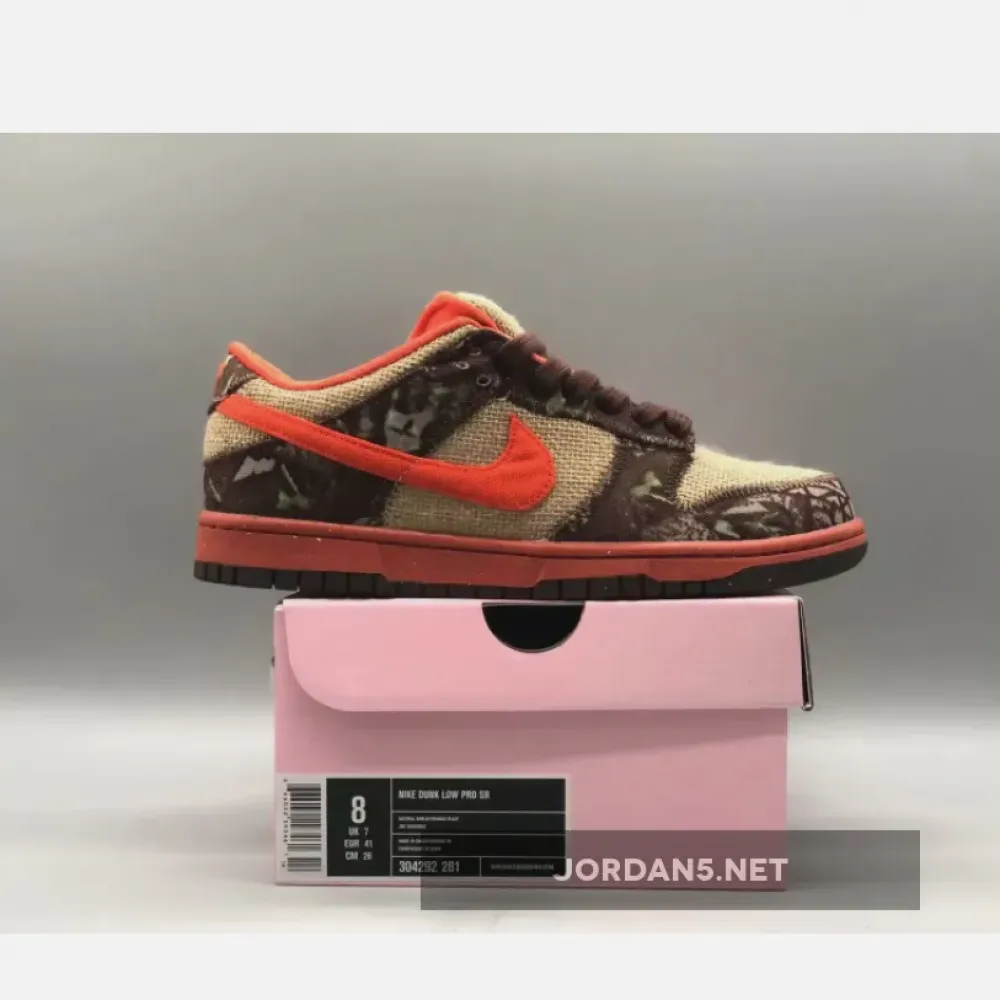 Nike SB Dunk Low “Hunter Reese Forbes” 304292-281
