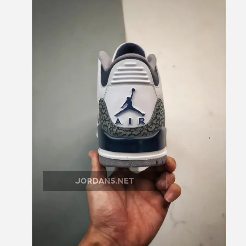 Air Jordan 3 “Midnight Navy”  CT8532-140