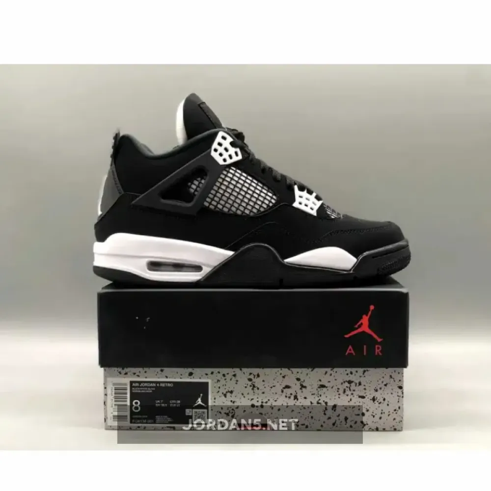 Air Jordan 4 “White Thunder” FQ8138-001