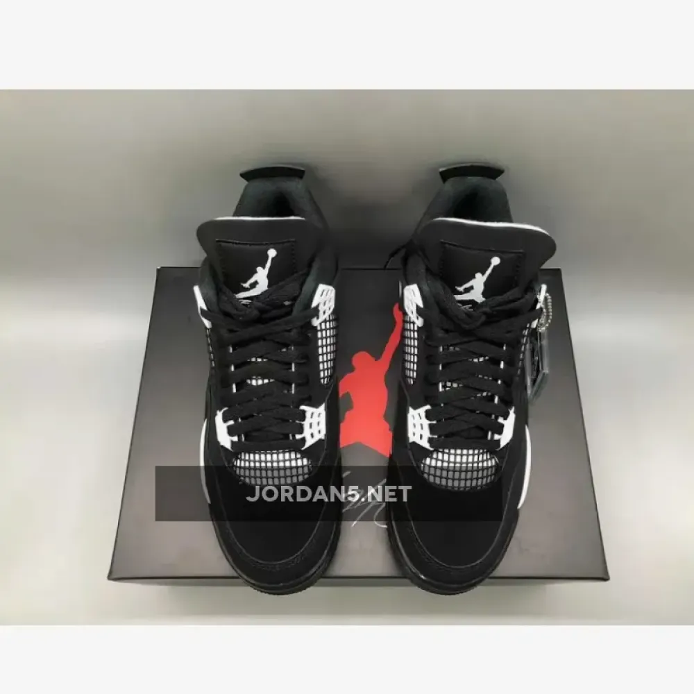 Air Jordan 4 “White Thunder” FQ8138-001