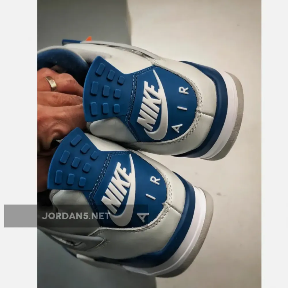 Air Jordan 4 “Military Blue”  FV5029-141