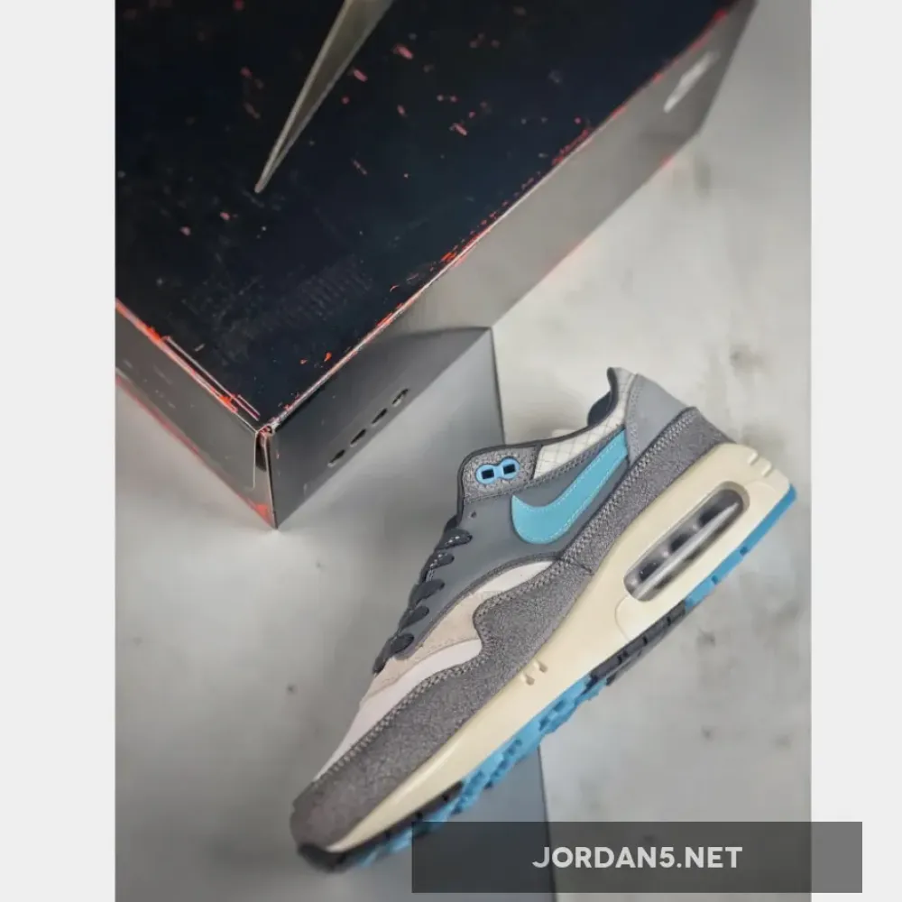 Nike Air Max 1 ’86 Premium Chicago White/Blue Chill-Cool Grey  FQ8742-100